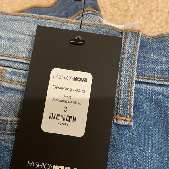 Women’s New Fashion Nova Glistening Jeans - Picture 5 of 6